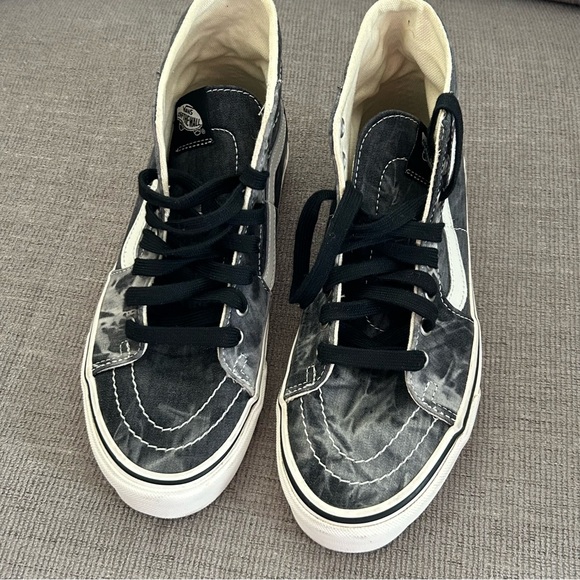 Vans Classic Black and Cream Sneakers - Picture 3 of 8
